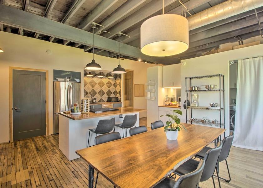 Kansas Kansas City Interior Entrance