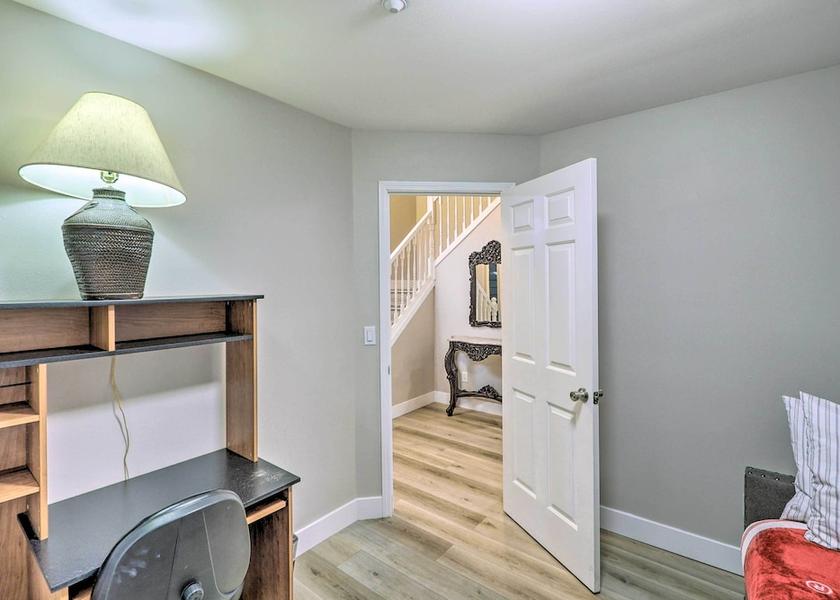 Ohio Kent Interior Entrance