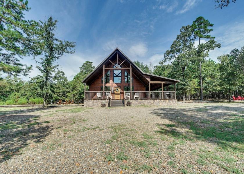 Oklahoma Broken Bow Interior Entrance
