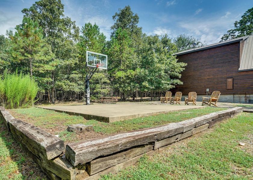 Oklahoma Broken Bow Interior Entrance