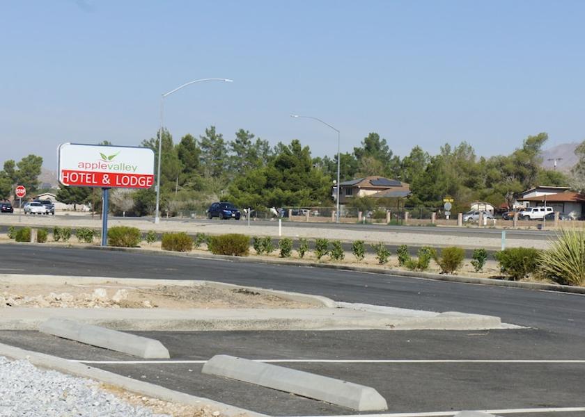 California Apple Valley Exterior Detail