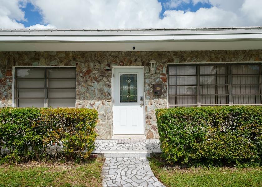 Florida Miami Gardens Facade