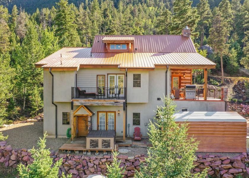Colorado Cascade Exterior Detail