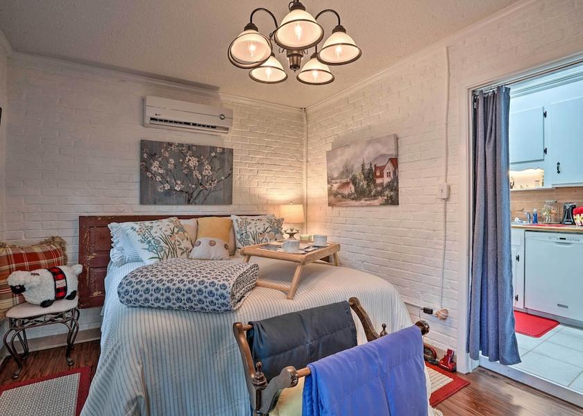 South Carolina Summerville Interior Entrance