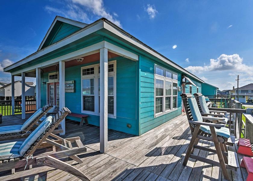 Texas Port Bolivar Interior Entrance