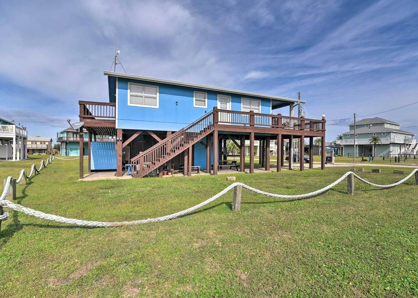 Texas Port Bolivar Interior Entrance