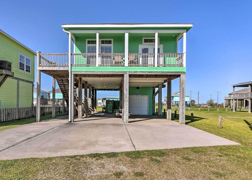 Texas Port Bolivar Interior Entrance