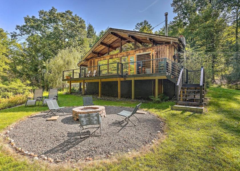 New York High Falls Interior Entrance