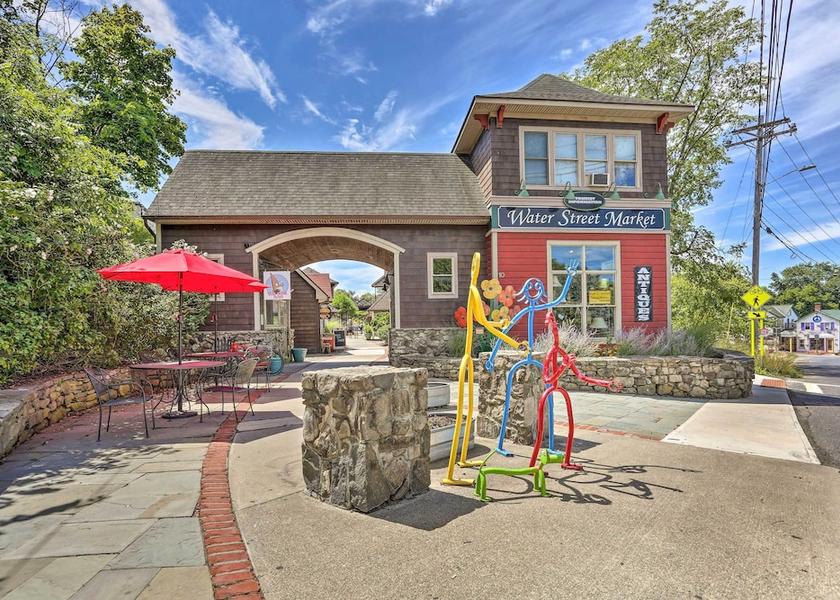 New York High Falls Interior Entrance