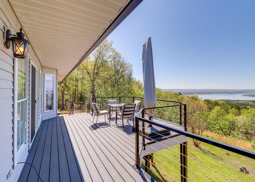Arkansas Edgemont Interior Entrance