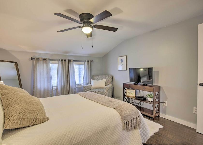 New York Pine Plains Interior Entrance