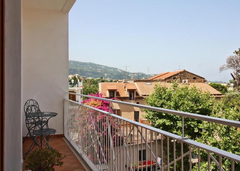 Campania Sant'Agnello Triple Room with Private Bathroom
