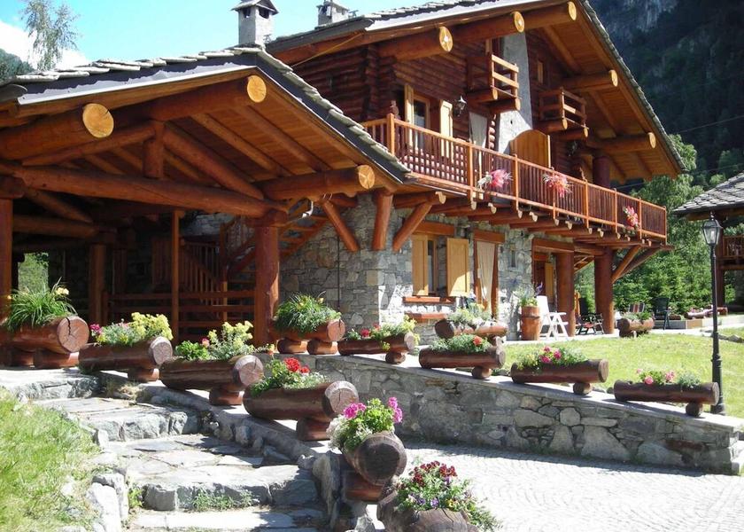 Valle d'Aosta Antey-Saint-Andre Room