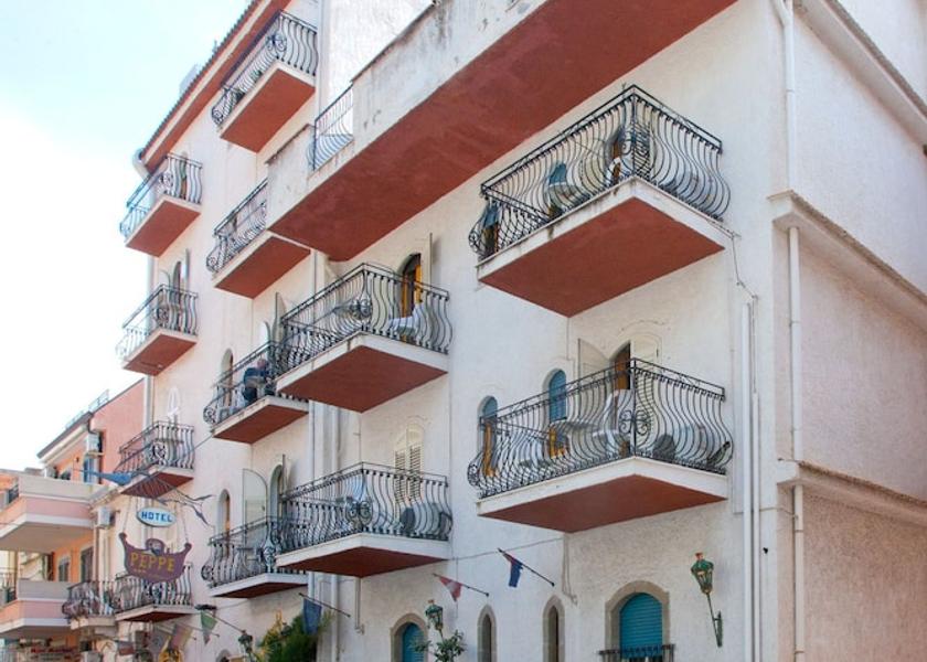 Sicily Letojanni Exterior Detail