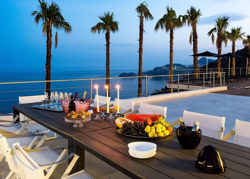 Sicily Letojanni Exterior Detail