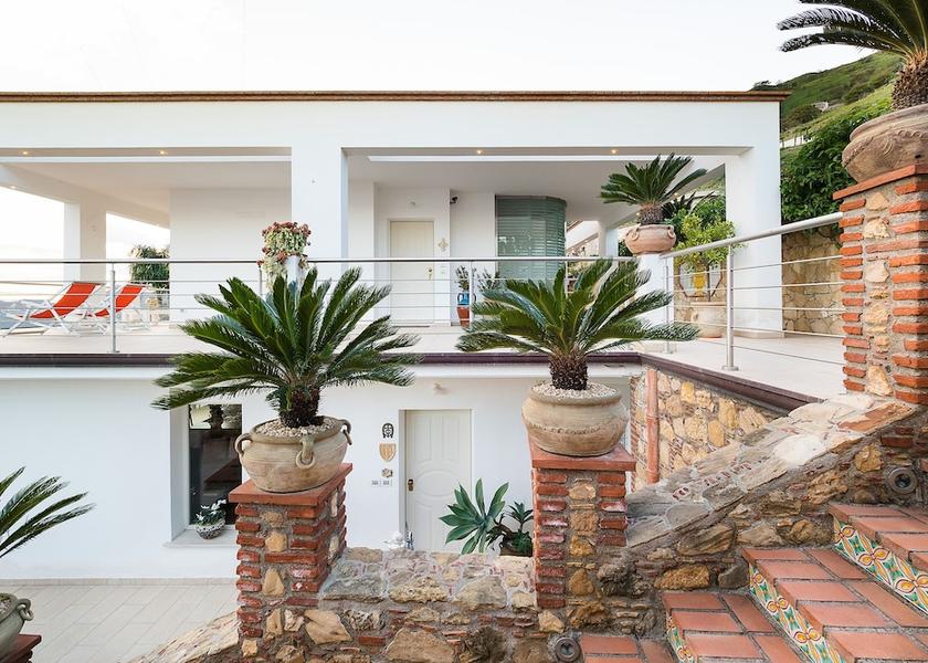 Sicily Letojanni Terrace