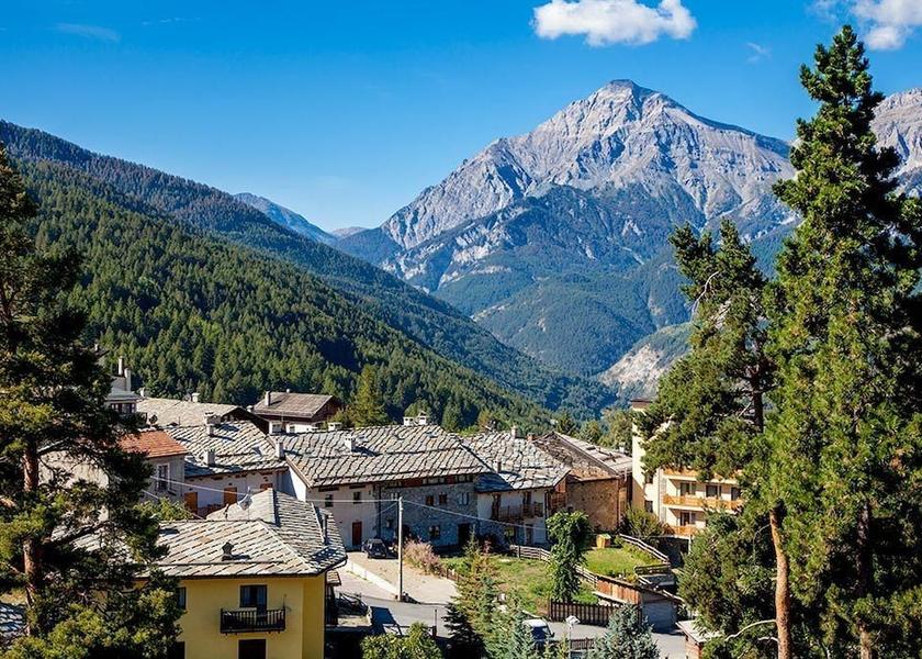 Piedmont Sauze d'Oulx Mountain View