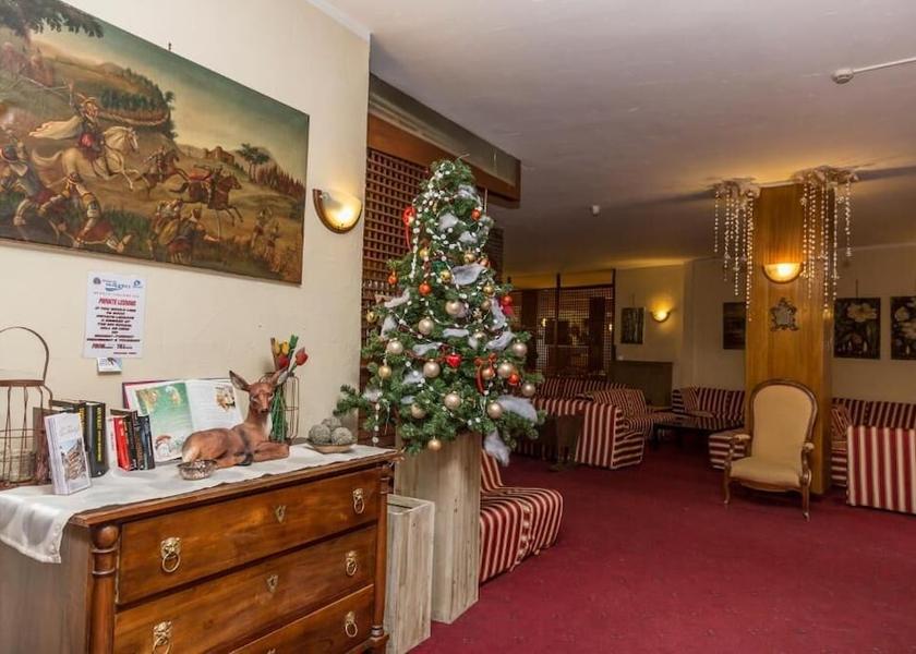 Piedmont Sauze d'Oulx Lobby