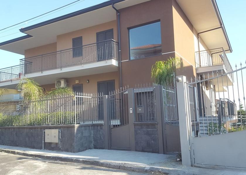 Sicily Motta Sant'Anastasia Exterior Detail