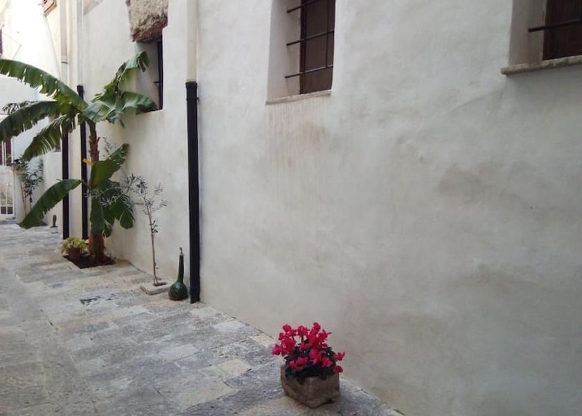 Sicily Alcamo Exterior Detail