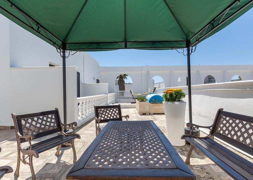 Puglia Melissano Balcony