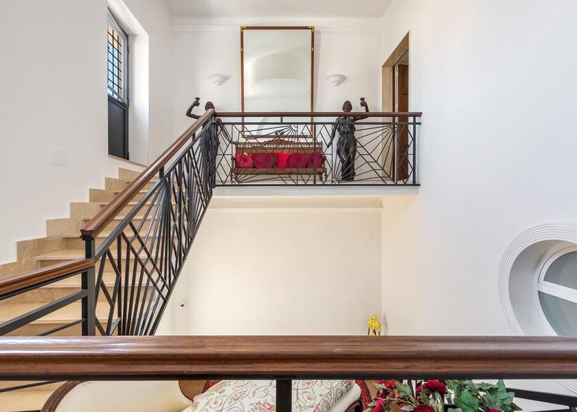 Puglia Melissano Interior Entrance