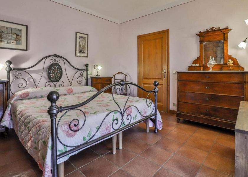 Tuscany Colle di Val d'Elsa Room