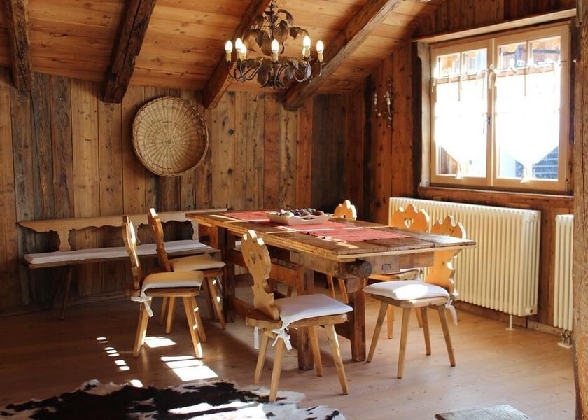 Veneto Val di Zoldo In-Room Dining