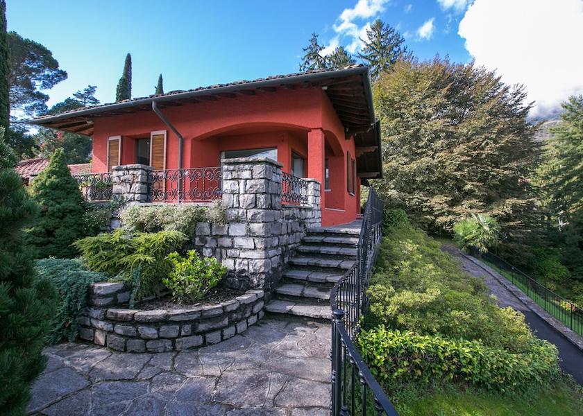 Lombardy Griante Exterior Detail