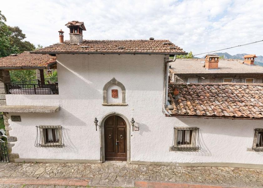 Tuscany San Marcello Piteglio Exterior Detail