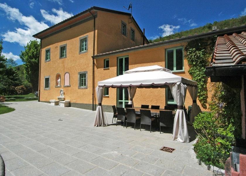 Tuscany San Marcello Piteglio Exterior Detail