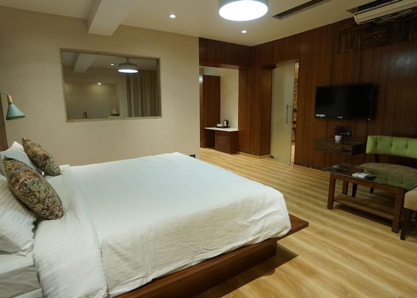 Maharashtra Akola Room