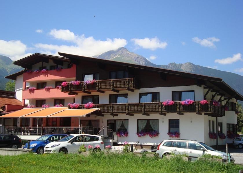  Imst Exterior Detail