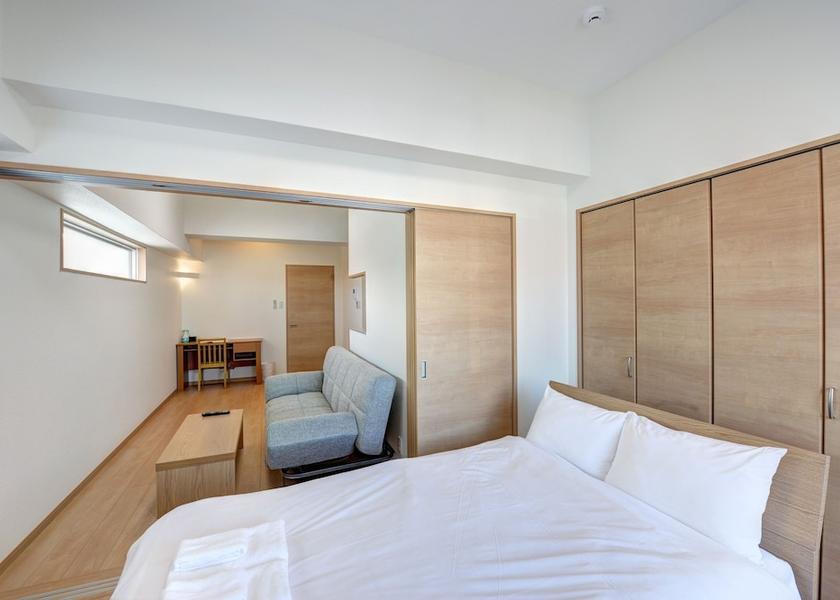  Okinawa Room