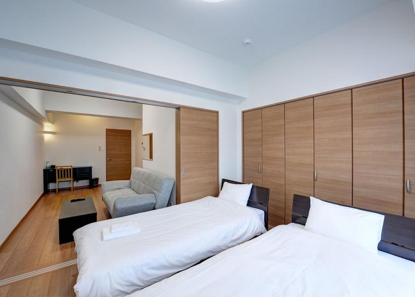  Okinawa Room