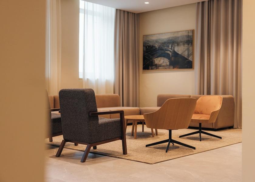  Mondragon Living Area