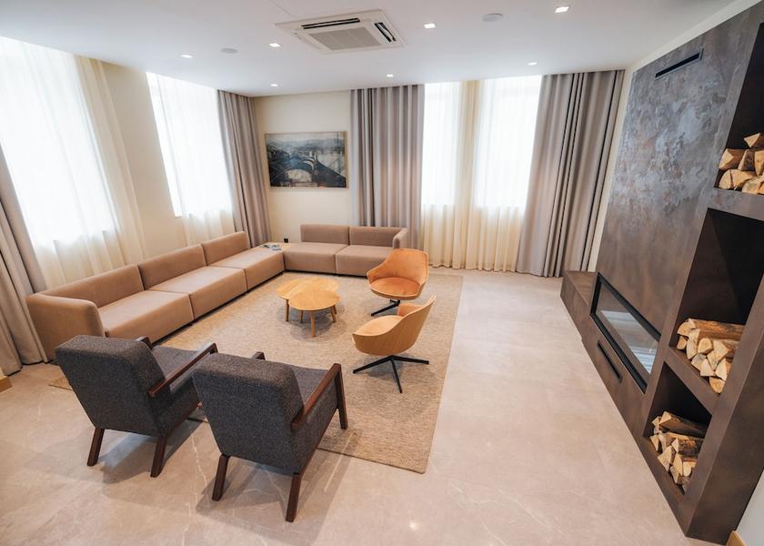  Mondragon Living Area