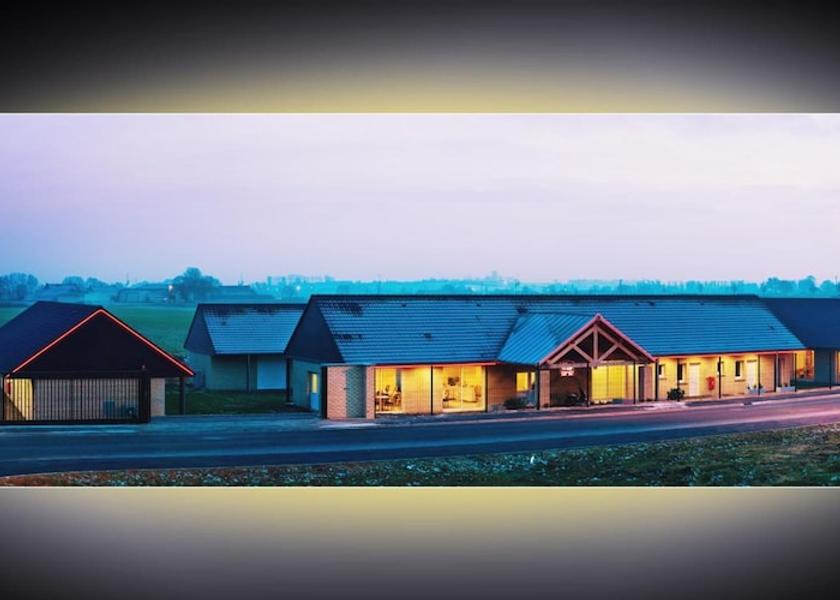  Hazebrouck Interior Entrance