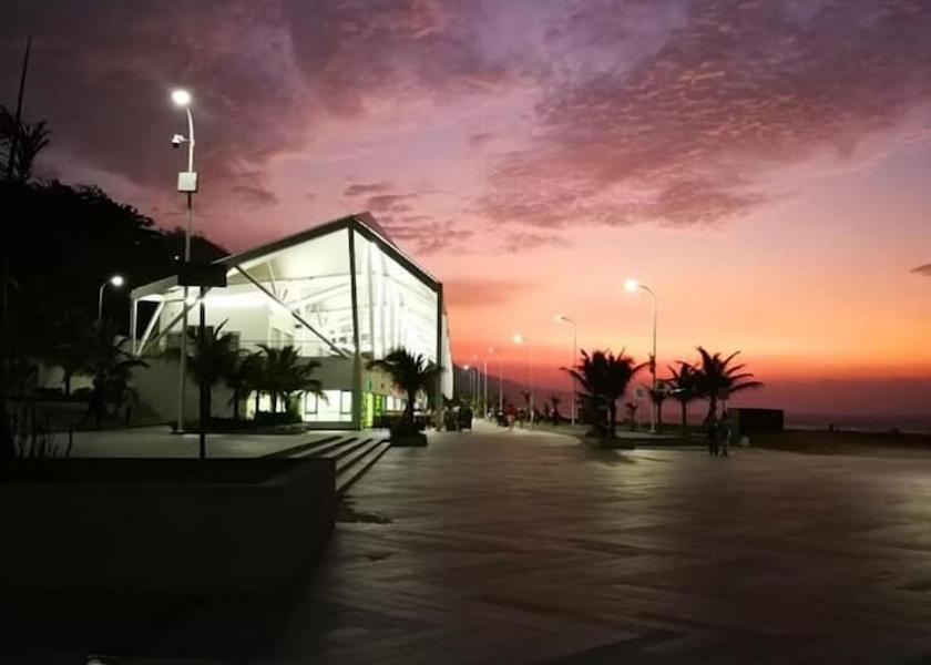  Esmeraldas Property Grounds