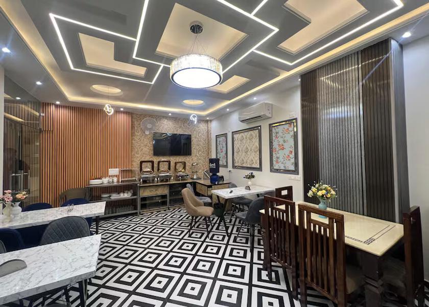 Uttar Pradesh Noida Public Areas