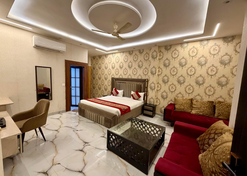 Uttar Pradesh Noida Executive Room