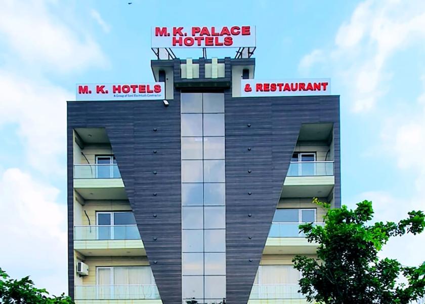 Uttar Pradesh Noida Front of property