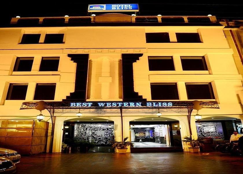 Uttar Pradesh Kanpur Hotel Exterior