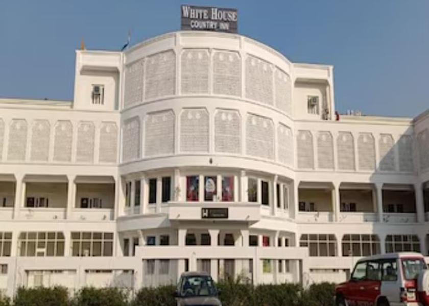 Haryana Jhajjar Hotel Exterior