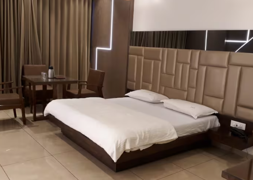 Maharashtra Ulhasnagar Standard Non AC Room