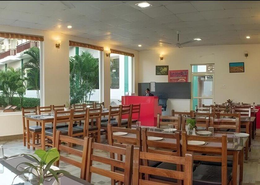 Uttarakhand Ramnagar Food & Dining