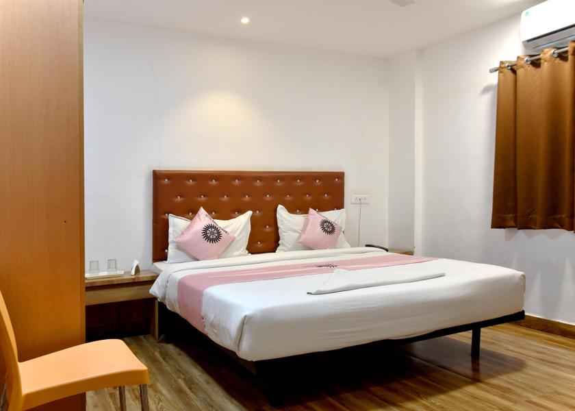 Maharashtra Ranjangaon Standard AC Room