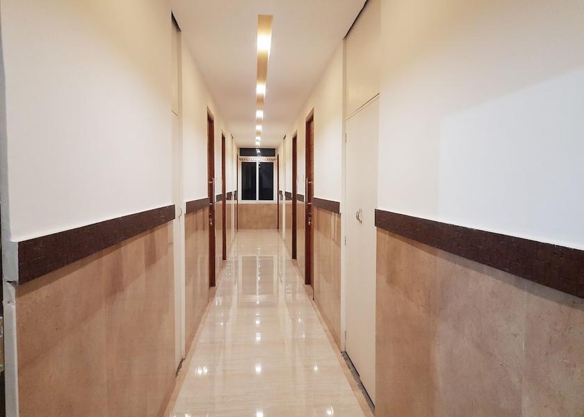 Tamil Nadu Thanjavur Hallway