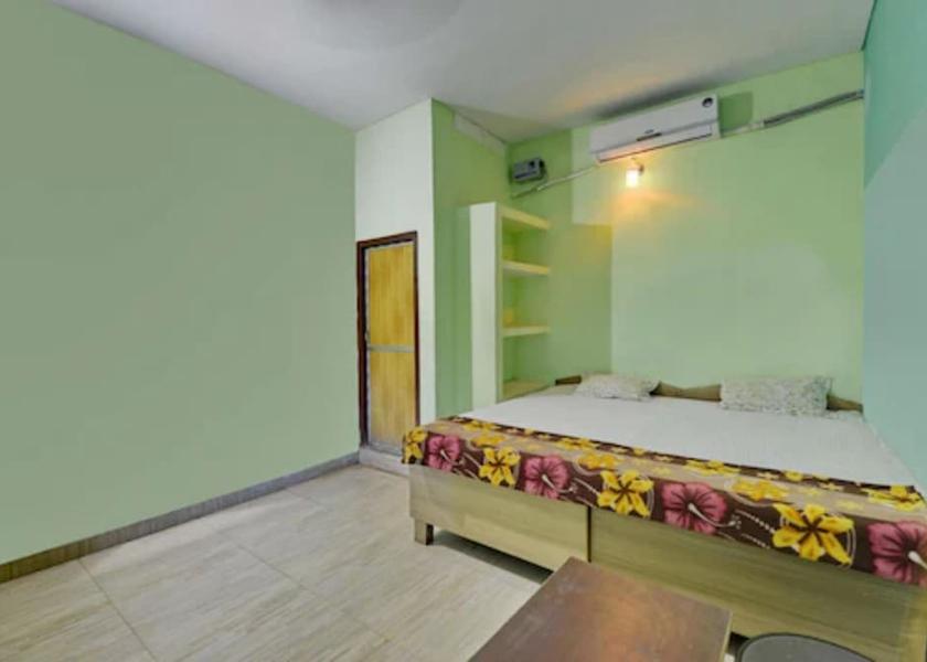 Bihar Rajgir Room