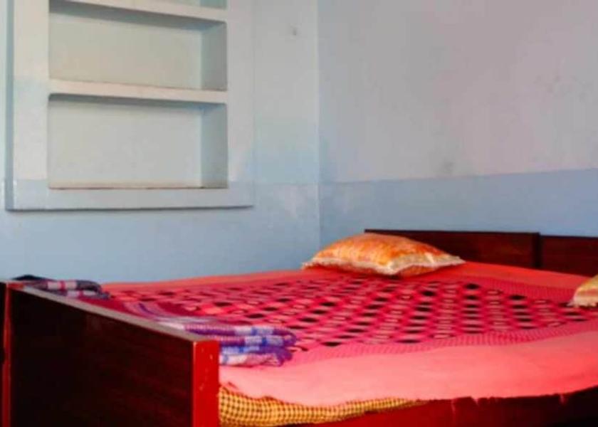 Bihar Rajgir Room